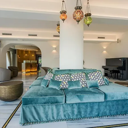 Hotel Garni Hadeel 3*