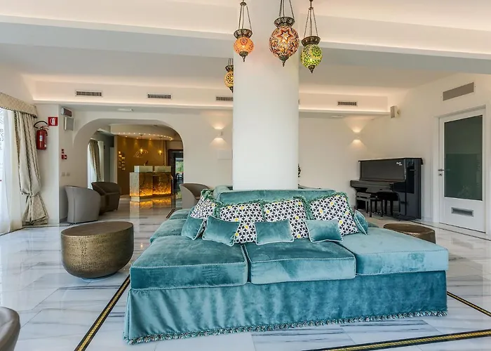 Hotel Garni Hadeel 3*