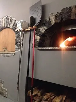 Garni Hadeel Отель